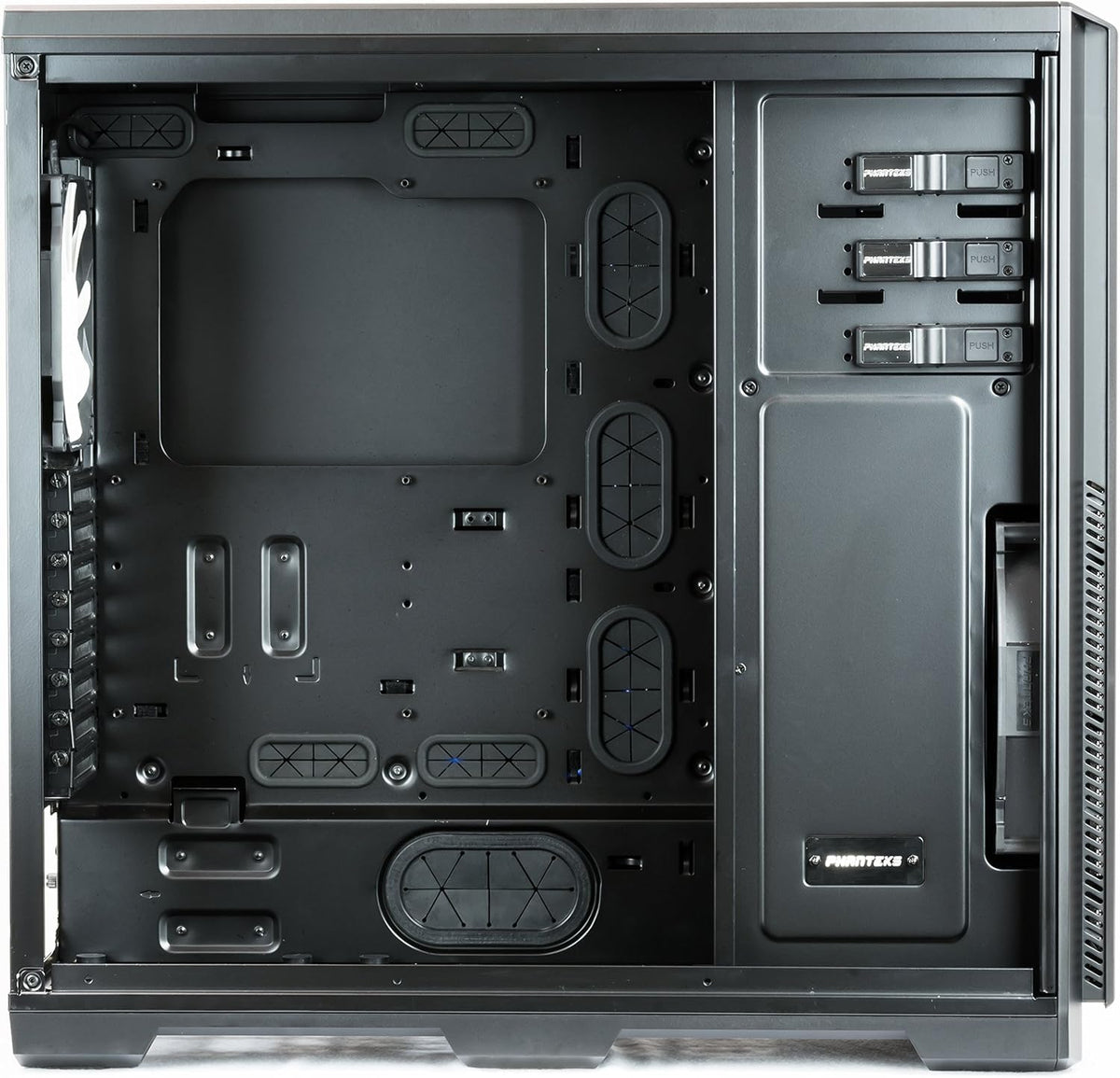 Full Tower Chassis without Window F881