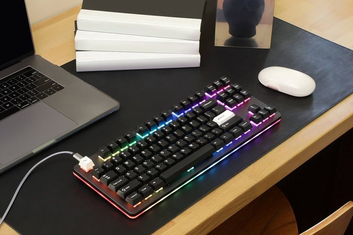 Burgundy Aluminum Case I349